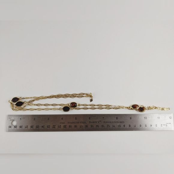 Sarah Coventry Gold Tone Tiger's Eye Necklace - Picture 4 of 9